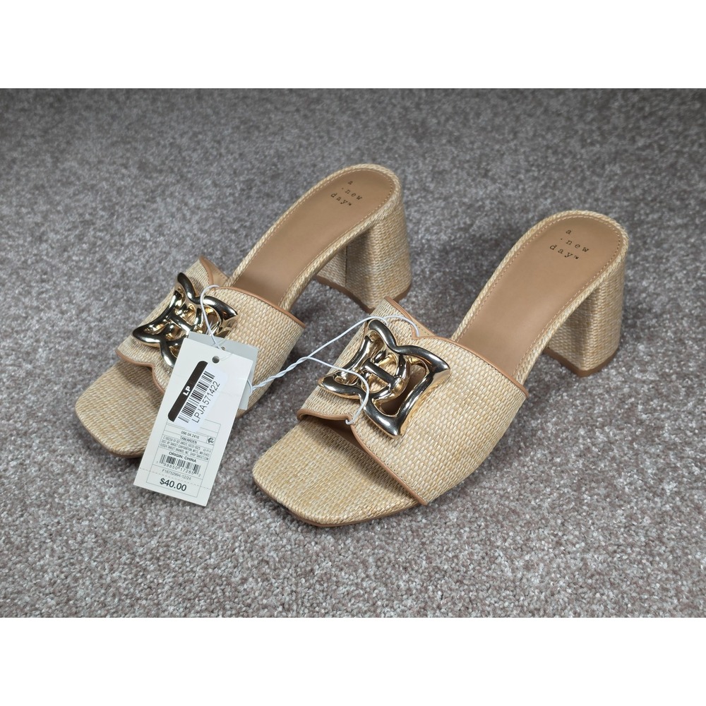 A New Day Arden Raffia Mule Heels Tan Gold Link Block Heel Sandals Women 10 NEW